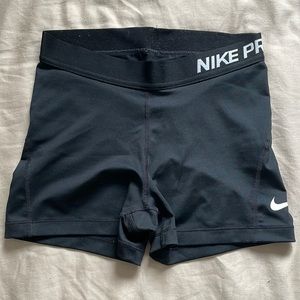 NIKE pro shorts small